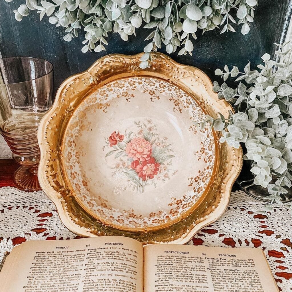 Romantic Vintage Place Setting