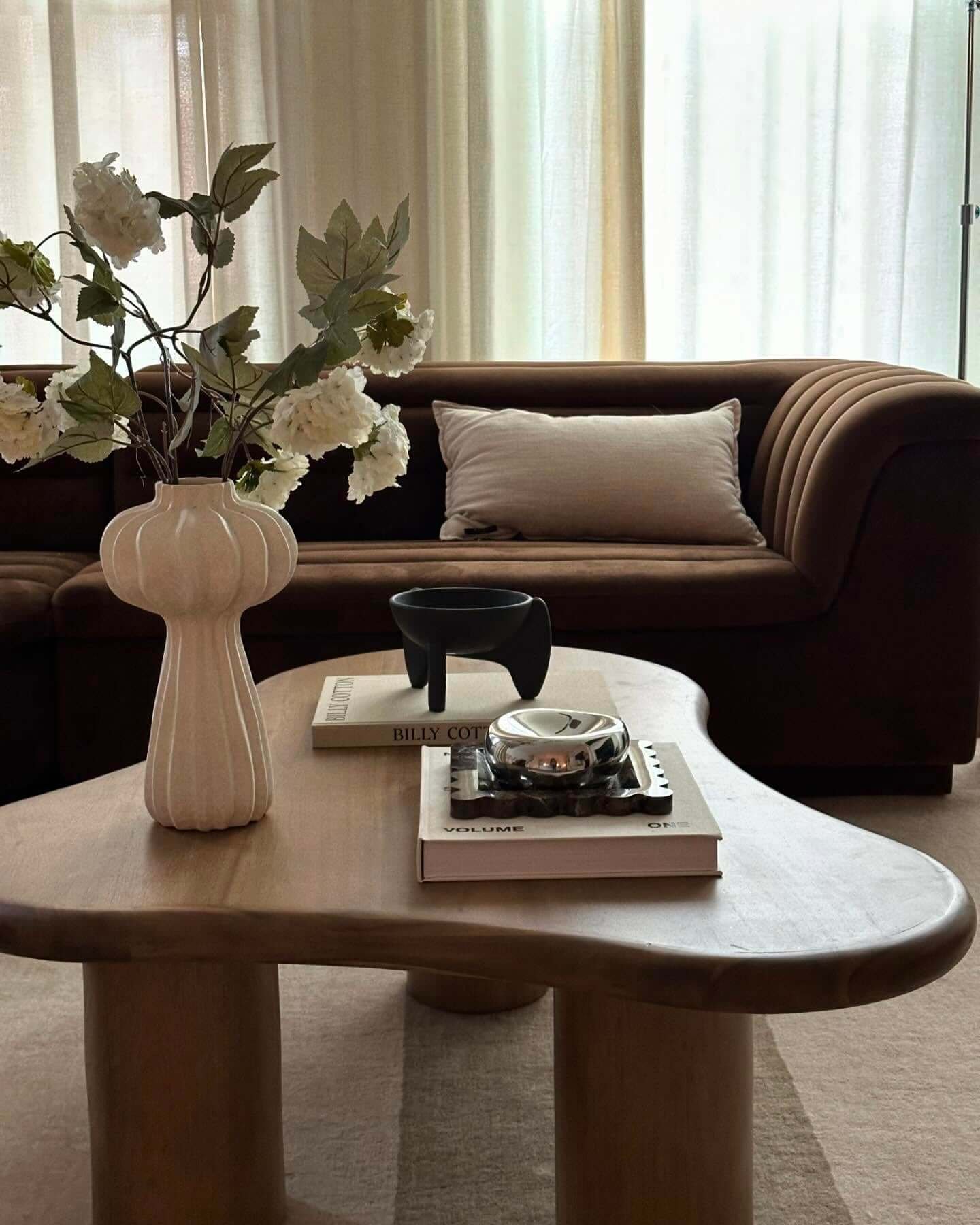 Creating a Cozy and Stylish Living Room Design