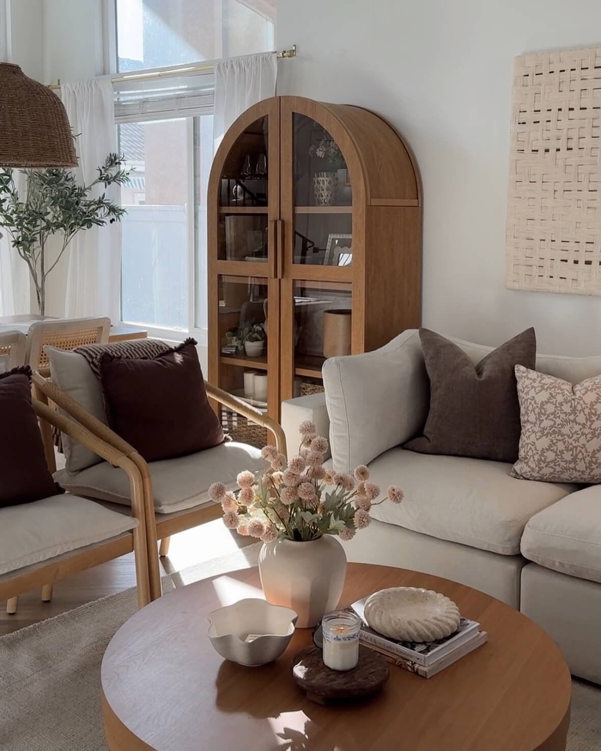 Soothing neutrals and earthy tones create a tranquil retreat