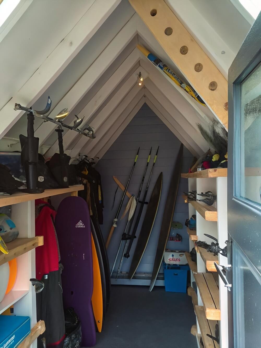 Innovative Vertical Storage Design