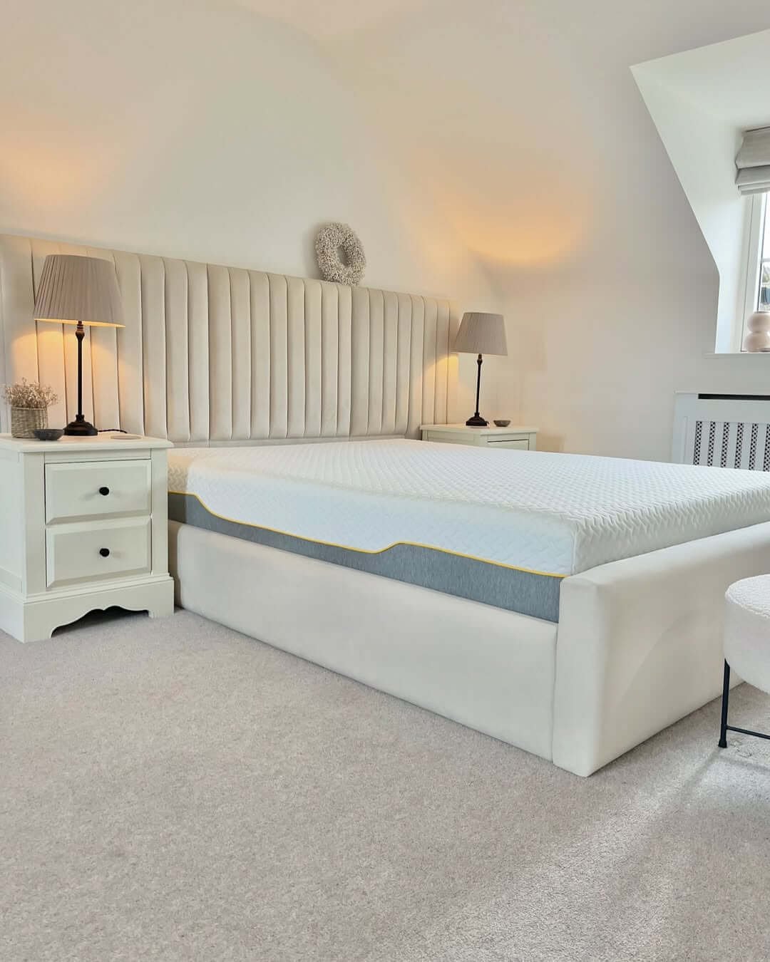 Modern elegance meets cozy minimalist design in decor