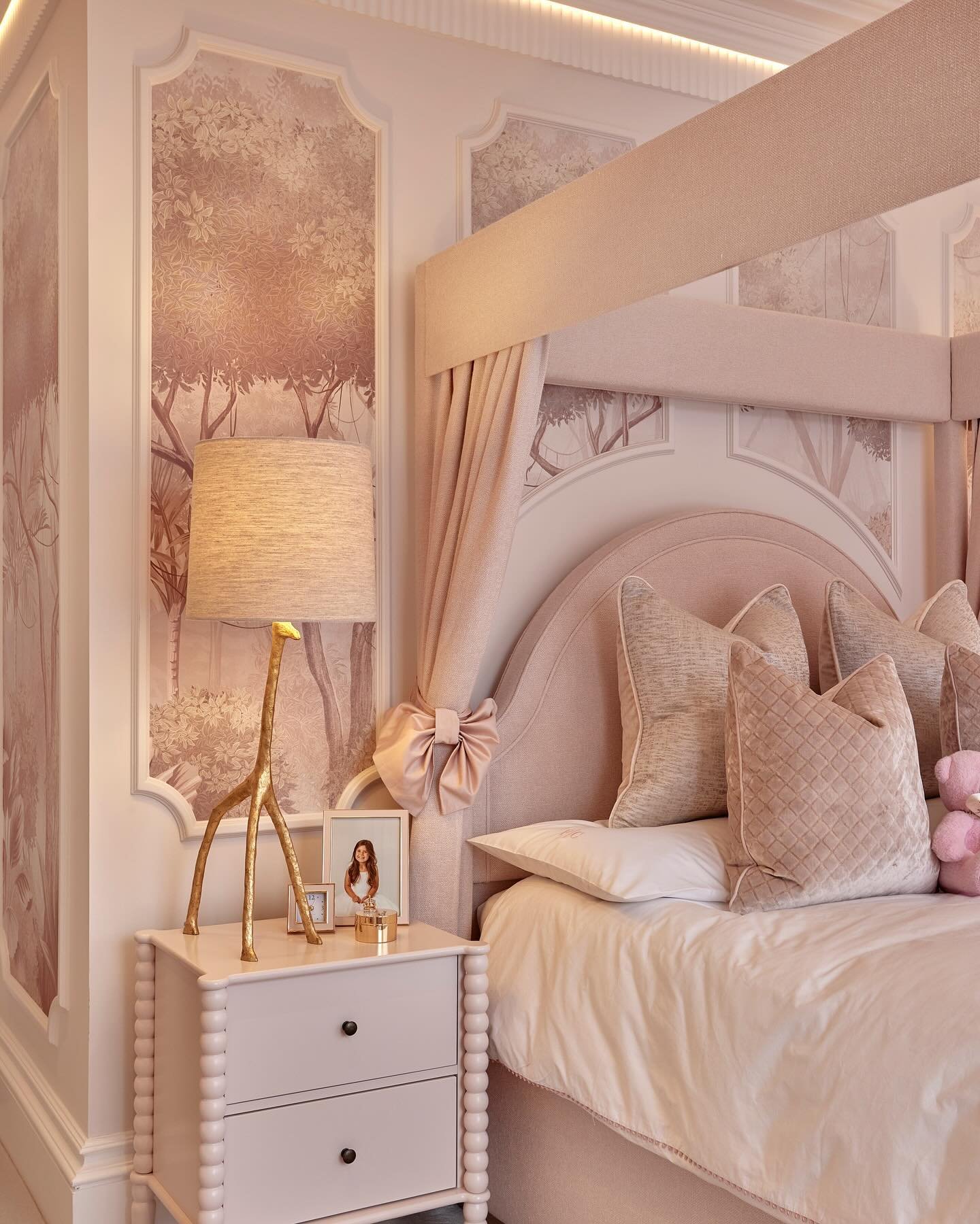 Charming Cozy Retreat Design