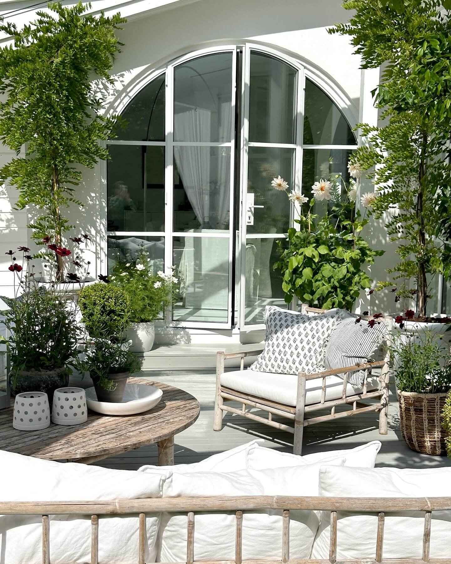 Charming Small Patio Design