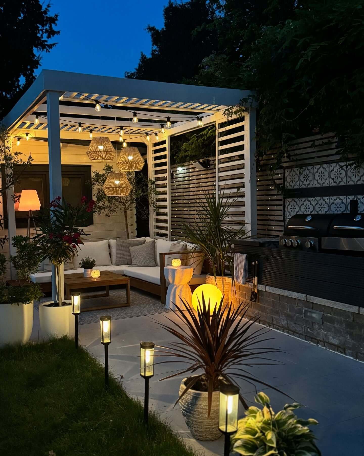 Cozy Modern Evening Retreat