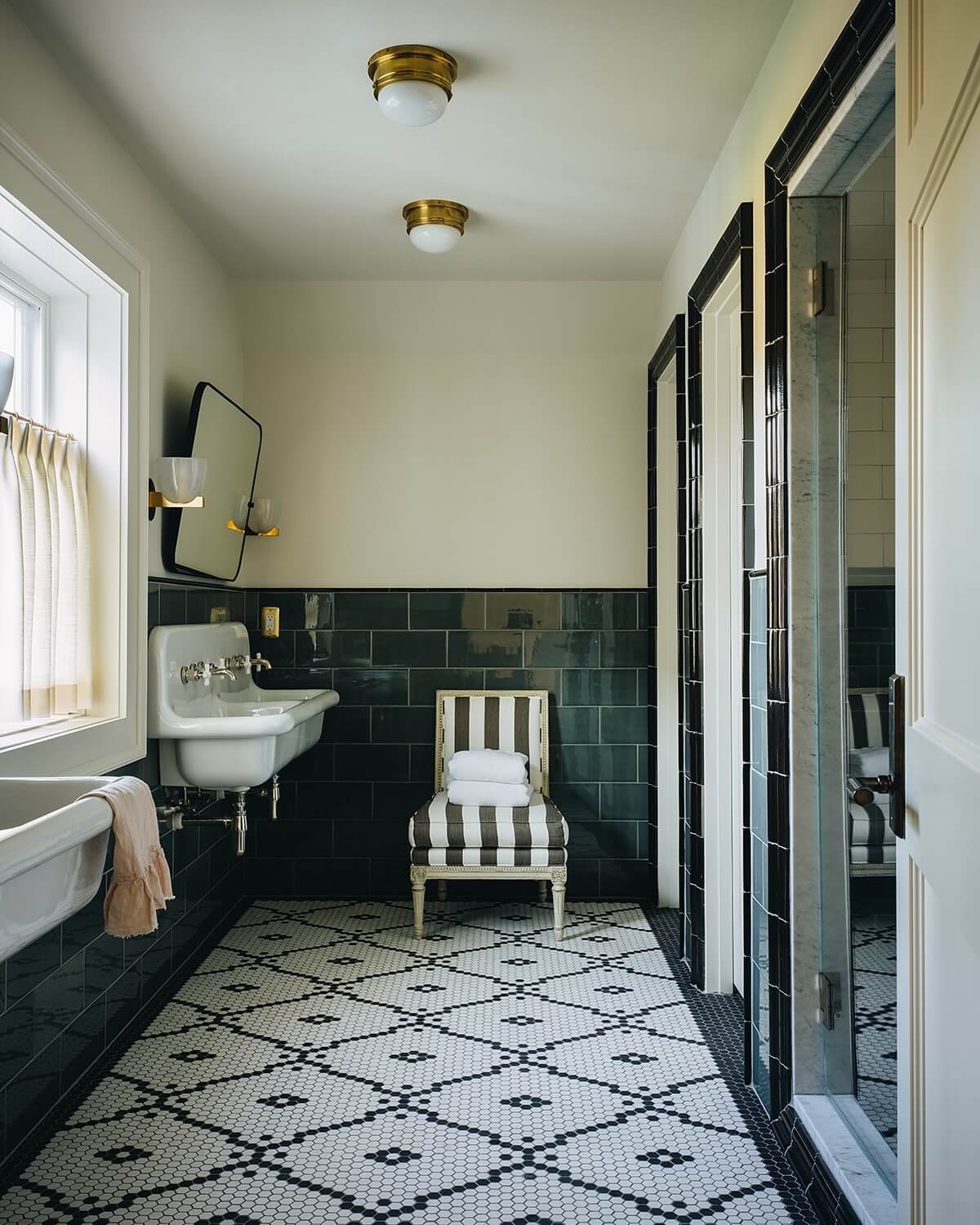 Emerald Green Tile Elegance