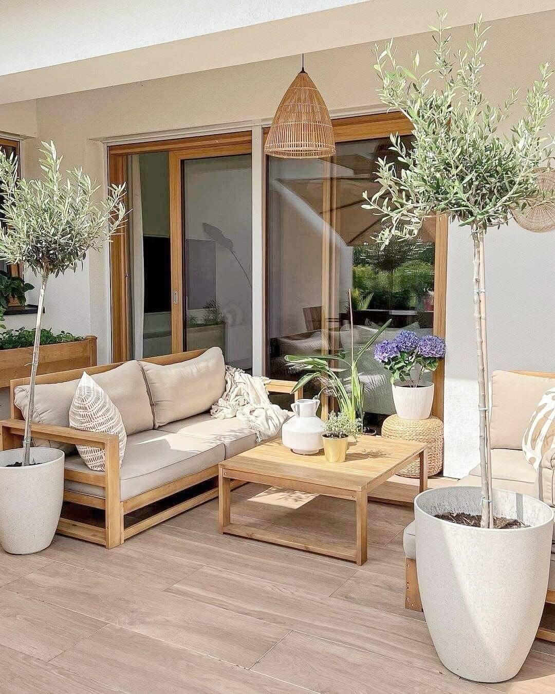 Inviting Outdoor Patio Design