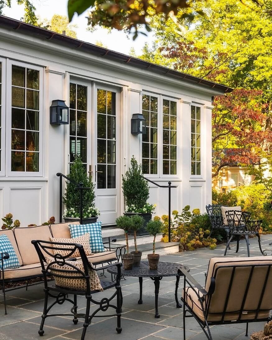 Inviting Patio Decor Ideas