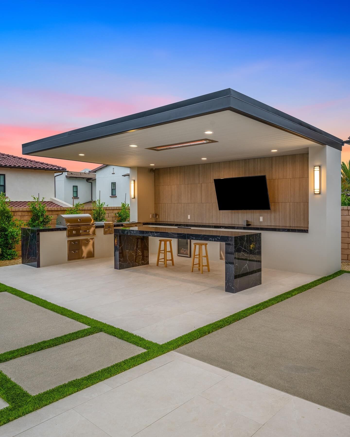 Seamless Indoor-Outdoor Connection