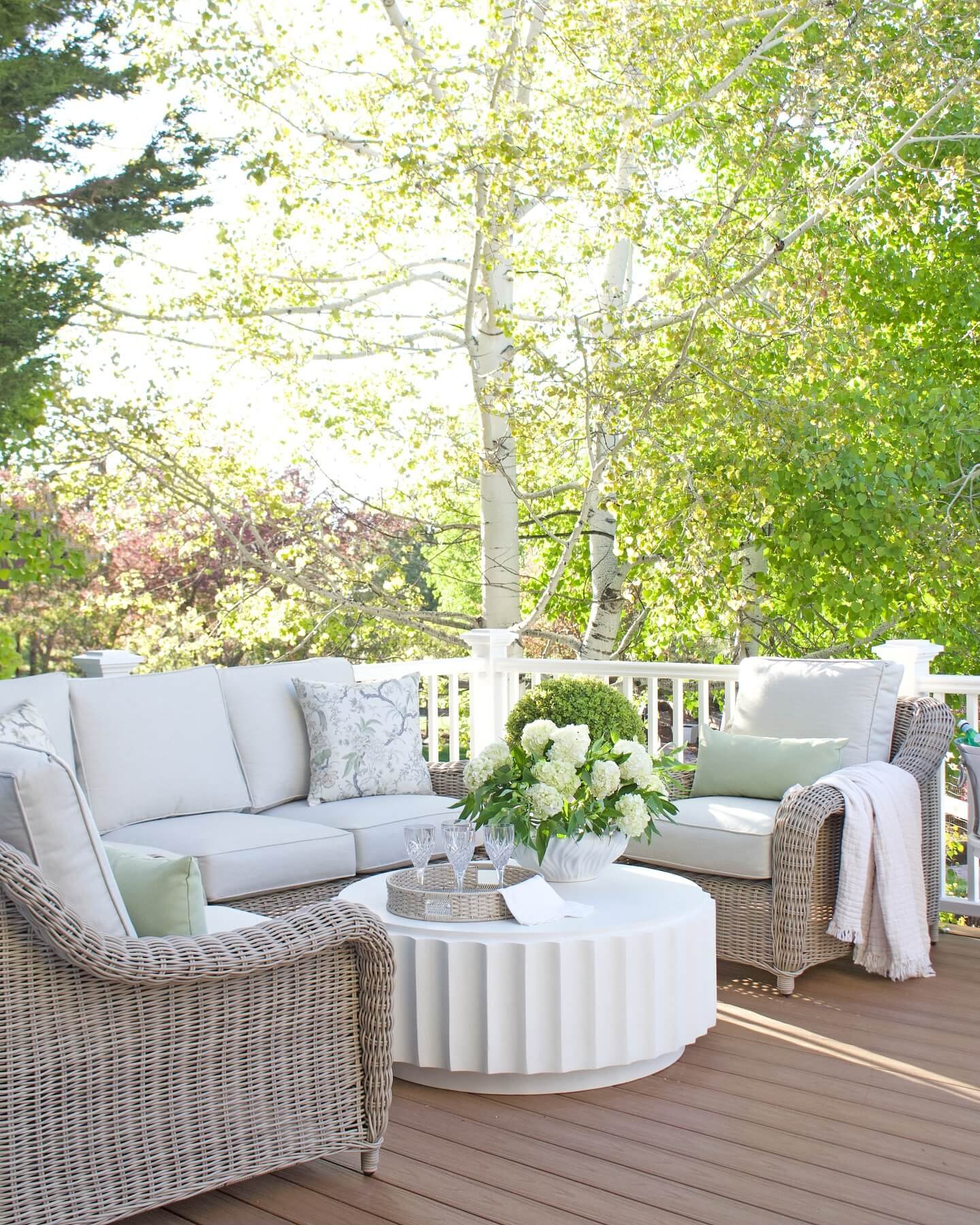 Serene Outdoor Patio Design