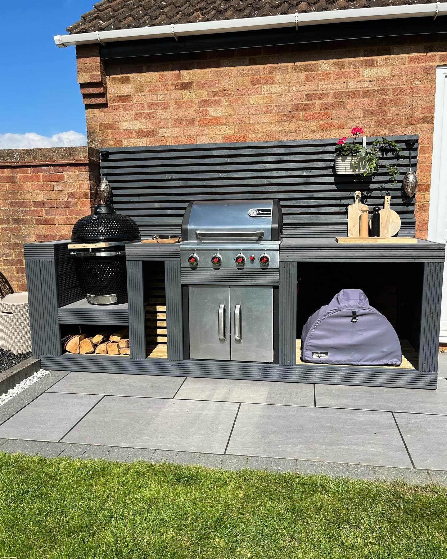 Sleek design for summer grilling