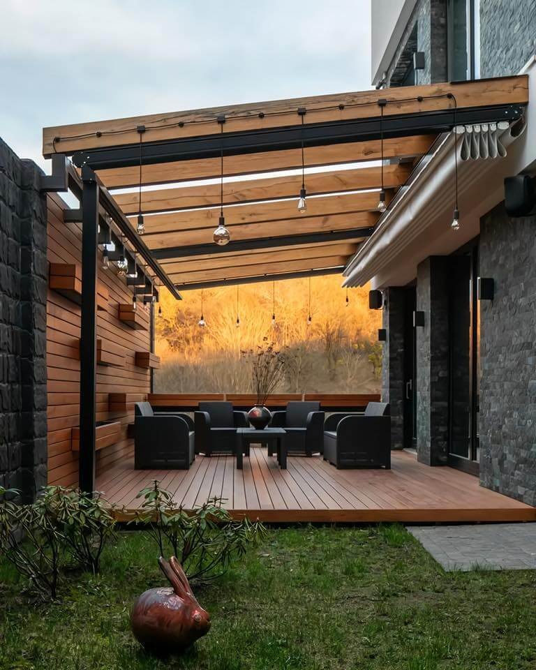 Stylish wood and metal blend