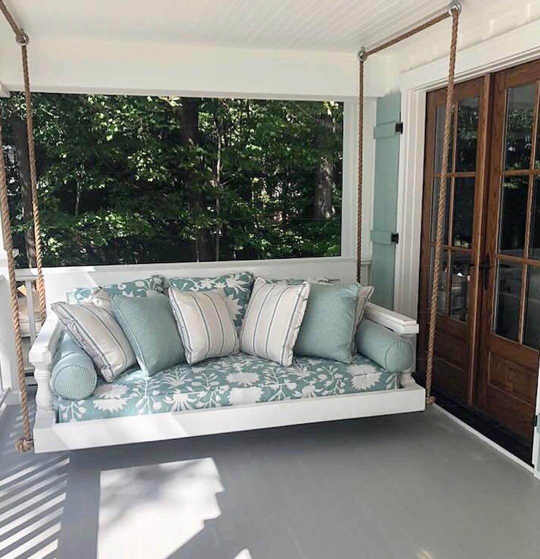 Tranquil Porch Swing Design